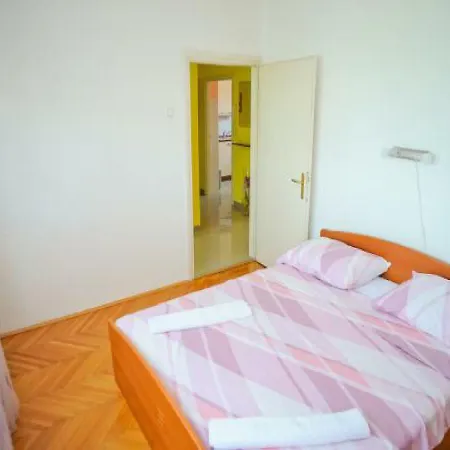 Ivona Centar Apartment